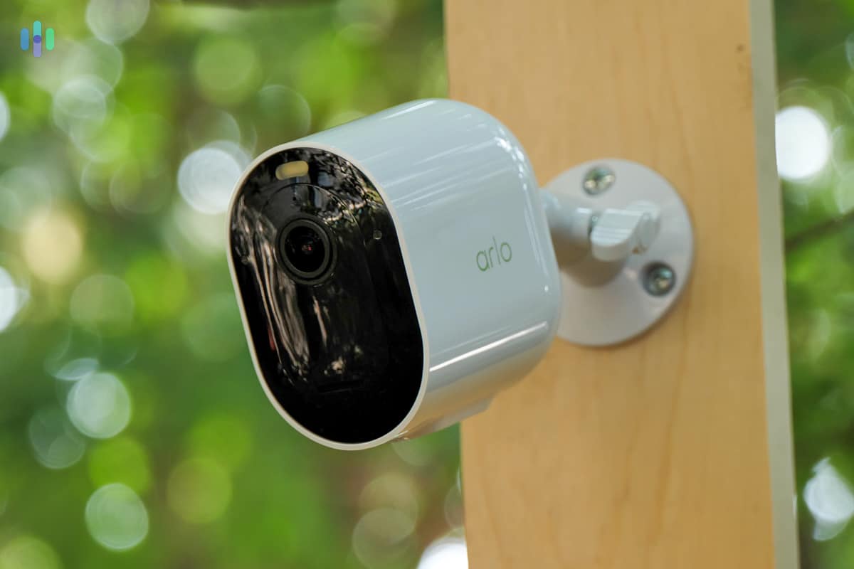 Arlo Pro 5S 2k mounted outside Arlo Pro 5S 2k mounted outside