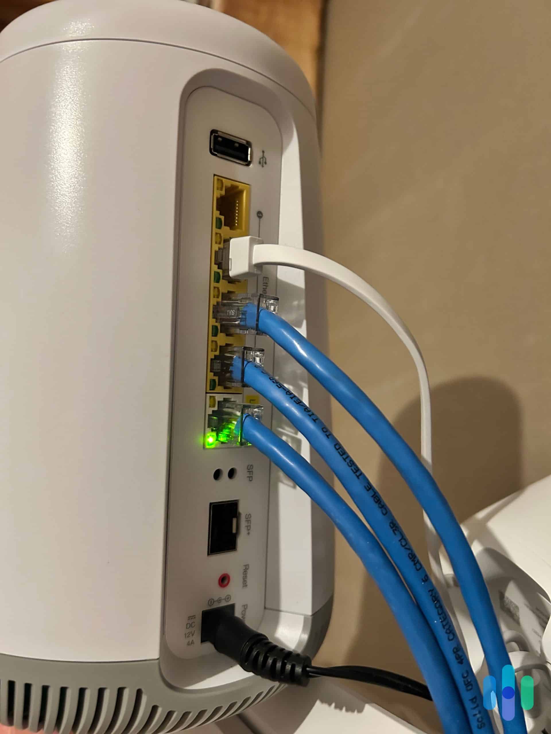 Back of the C4000BG CenturyLink Bonded Line Wi-Fi DSL Router Back of the C4000BG CenturyLink Bonded Line Wi-Fi DSL Router
