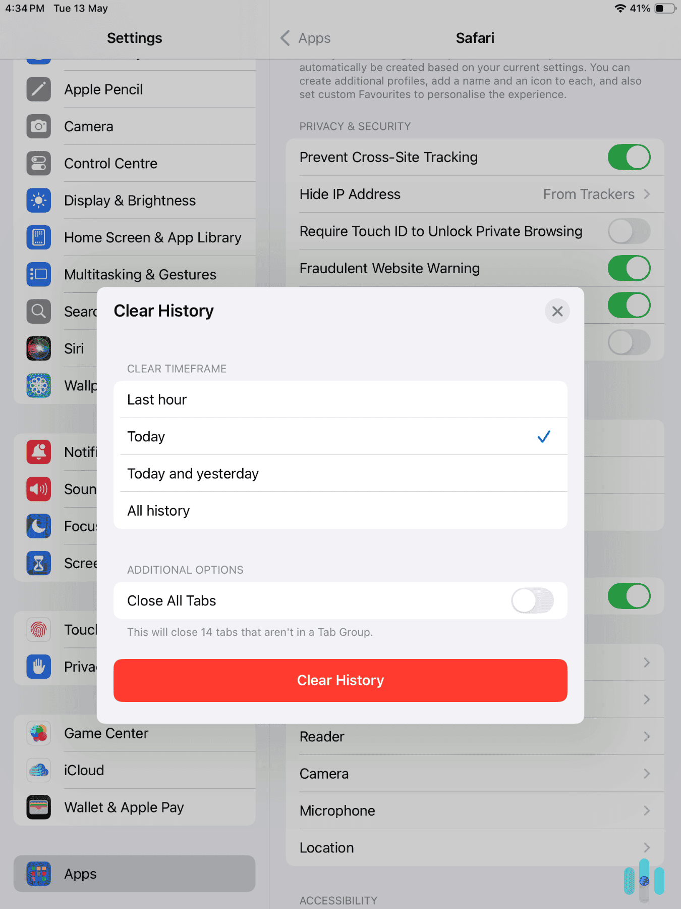 Deleting all our Safari browsing data from our iPad Settings panel Deleting all our Safari browsing data from our iPad Settings panel